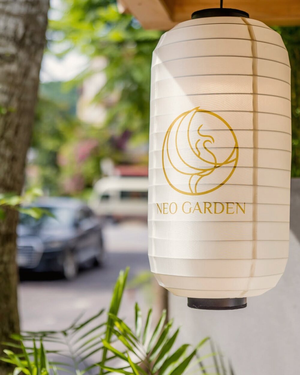Rèm noren in emblem Neo Garden tại khu tắm khoáng Onsen